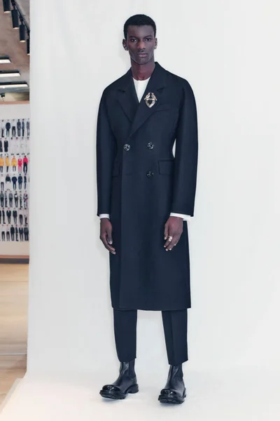 Look 1